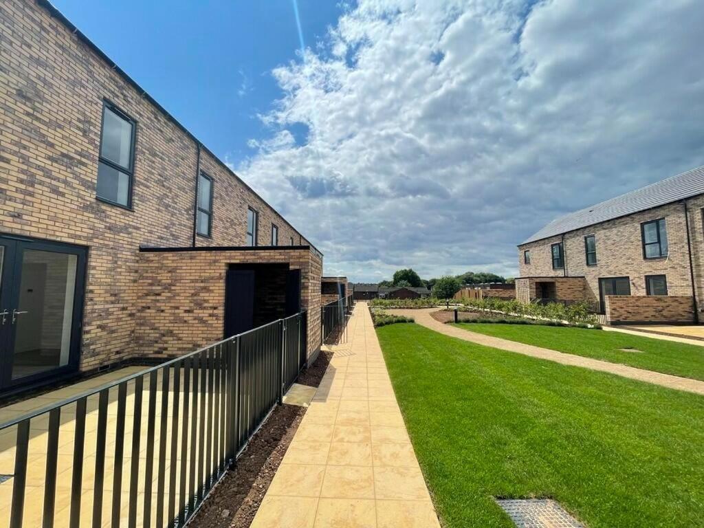 Contemporary Double Ensuite Room Birmingham Exterior photo